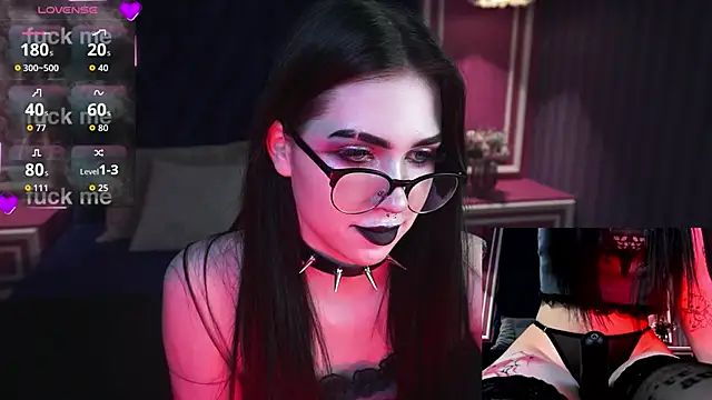 Snapshot of FetishForCassie chatting on 12/21/25, 02:19 FetishForCassie online show from 12/21/25, 02:19