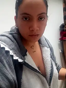 Snapshot of phoop_lilaa chatting on 01/13/26, 05:29 phoop lilaa online show from 01/13/26, 05:29