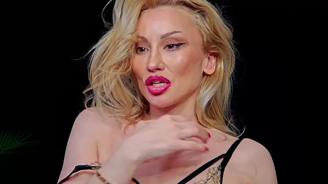 Snapshot of Wanted_Kelly chatting on 03/08/26, 02:04 Wanted Kelly online show from 03/08/26, 02:04