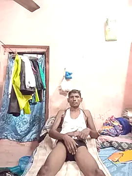 Snapshot of AjitArti chatting on 11/07/25, 11:43 AjitArti online show from 11/07/25, 11:43