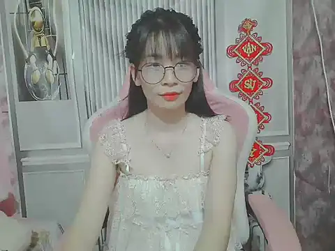 Snapshot of Ella039 chatting on 05/19/26, 01:56 Ella039 online show from 05/19/26, 01:56