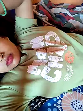 Sexy Divya   online show from 04/25/26, 05:10