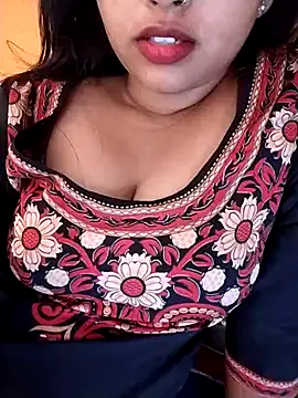 Sexy Divya   online show from 06/05/26, 06:52