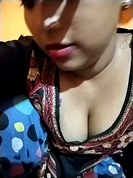 Sexy Divya   online show from 06/08/26, 05:46