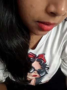 Sexy Divya   online show from 06/10/26, 05:18