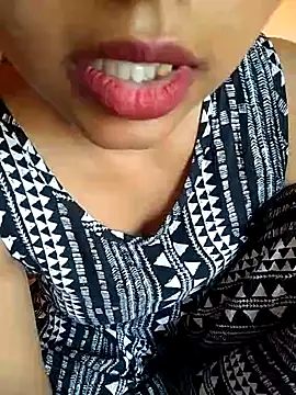 Sexy Divya   online show from 06/11/26, 05:27