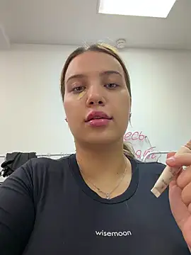 KilianaNoir online show from 06/22/26, 05:59