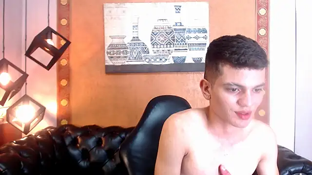 Snapshot of Lucian_Mills chatting on 11/08/25, 11:25 Lucian Mills online show from 11/08/25, 11:25