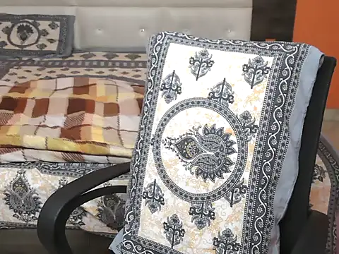 Snapshot of DoremonGirl chatting on 12/05/25, 04:10 DoremonGirl online show from 12/05/25, 04:10