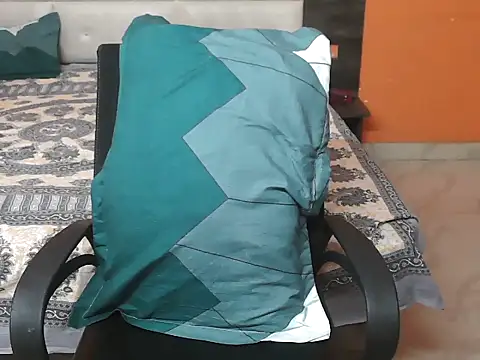 Snapshot of DoremonGirl chatting on 02/05/26, 04:28 DoremonGirl online show from 02/05/26, 04:28