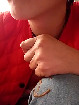 Snapshot of Lynn-122 chatting on 03/13/26, 06:09 Lynn-122 online show from 03/13/26, 06:09