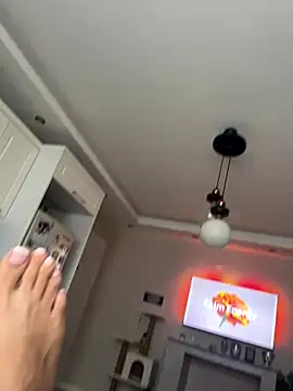 Snapshot of guneskuyucom chatting on 11/22/25, 08:57 guneskuyucom online show from 11/22/25, 08:57