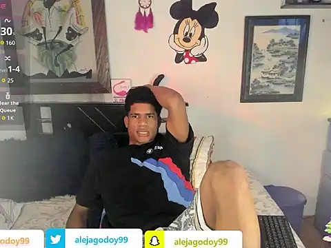 Snapshot of JUANBIGCOCK21CM chatting on 11/28/25, 01:08 JUANBIGCOCK21CM online show from 11/28/25, 01:08