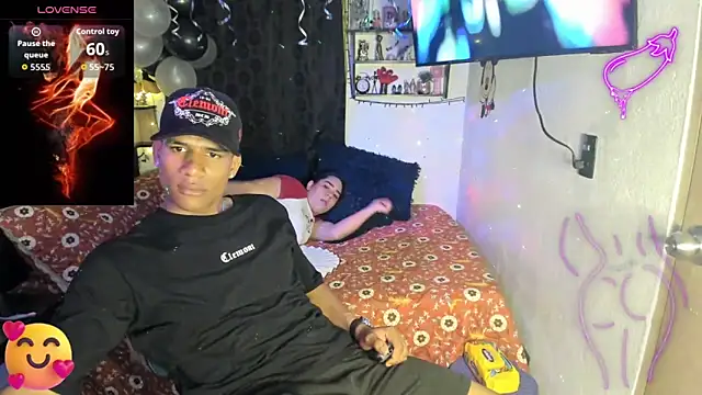 Snapshot of JUANBIGCOCK21CM chatting on 02/25/26, 11:36 JUANBIGCOCK21CM online show from 02/25/26, 11:36