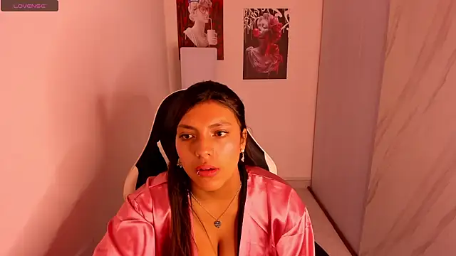 jen lopez03 online show from 11/12/25, 01:00