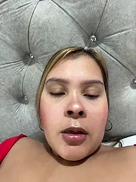 Snapshot of MelodySanz chatting on 02/06/26, 02:38 MelodySanz online show from 02/06/26, 02:38