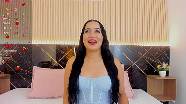 Snapshot of Amy_Leah chatting on 12/19/25, 02:40 Amy Leah online show from 12/19/25, 02:40