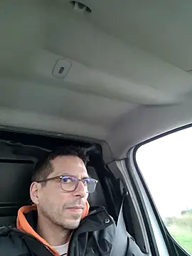 Snapshot of Olifesse chatting on 02/09/26, 07:34 Olifesse online show from 02/09/26, 07:34