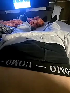 cazzoficasposati online show from 11/18/25, 09:52