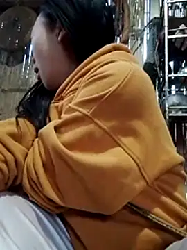 Yumiik2kk online show from 11/26/25, 11:28