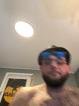 trickydickydaddy online show from 11/21/25, 04:44