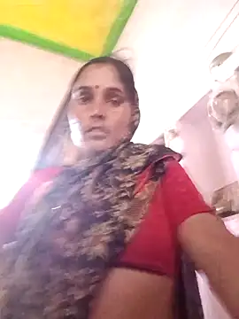 Snapshot of Ketrina_n chatting on 11/14/25, 10:03 Ketrina n online show from 11/14/25, 10:03