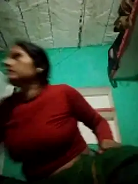 Snapshot of Seema_ji12 chatting on 03/25/26, 03:51 Seema ji12 online show from 03/25/26, 03:51