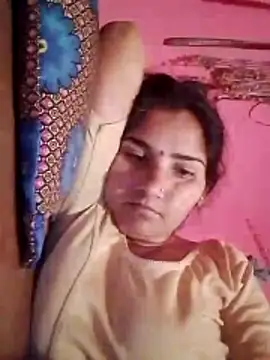 Snapshot of Seema_ji12 chatting on 03/26/26, 11:32 Seema ji12 online show from 03/26/26, 11:32