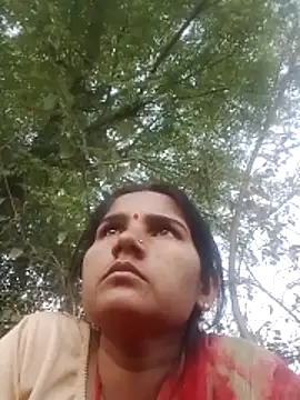 Snapshot of Seema_ji12 chatting on 03/29/26, 12:43 Seema ji12 online show from 03/29/26, 12:43
