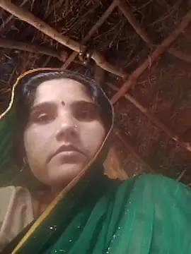 Snapshot of Seema_ji12 chatting on 04/06/26, 08:37 Seema ji12 online show from 04/06/26, 08:37