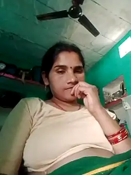 Snapshot of Seema_ji12 chatting on 04/08/26, 03:23 Seema ji12 online show from 04/08/26, 03:23