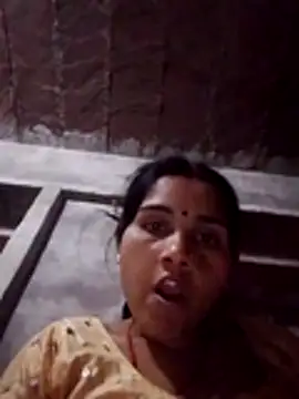 Snapshot of Seema_ji12 chatting on 04/15/26, 03:52 Seema ji12 online show from 04/15/26, 03:52