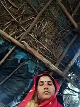 Snapshot of Seema_ji12 chatting on 04/16/26, 12:55 Seema ji12 online show from 04/16/26, 12:55