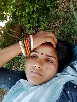 Snapshot of Seema_ji12 chatting on 04/29/26, 06:39 Seema ji12 online show from 04/29/26, 06:39