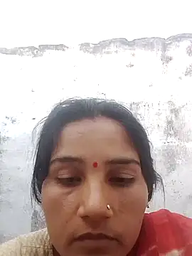 Snapshot of Seema_ji12 chatting on 05/18/26, 12:29 Seema ji12 online show from 05/18/26, 12:29