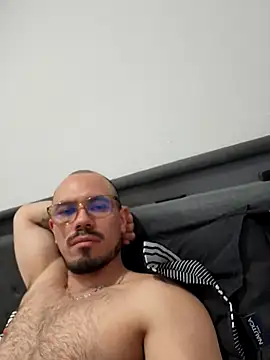 Snapshot of Zayary01 chatting on 11/08/25, 10:59 Zayary01 online show from 11/08/25, 10:59