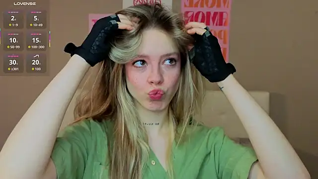 TiffinyMergist online show from 03/04/26, 07:25