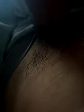 Snapshot of groschibre40100 chatting on 12/14/25, 08:46 groschibre40100 online show from 12/14/25, 08:46