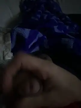 Snapshot of groschibre40100 chatting on 12/18/25, 10:16 groschibre40100 online show from 12/18/25, 10:16