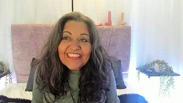 Snapshot of Victoriaa_Anderson chatting on 04/03/26, 01:31 Victoriaa Anderson online show from 04/03/26, 01:31