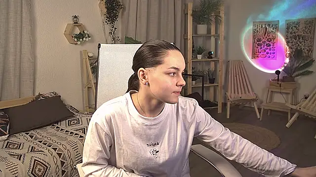 FrancescaCavaliere online show from 04/29/26, 06:39