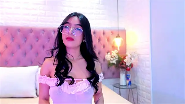 miel 18 online show from 02/28/26, 03:29