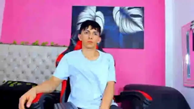 ElanGiraldo online show from 11/12/25, 10:41