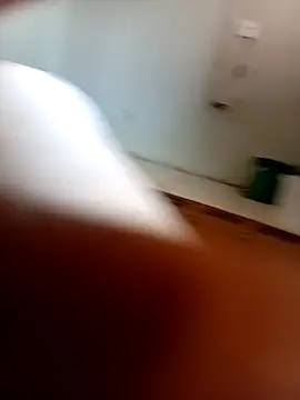 Snapshot of Eye2025eye chatting on 11/14/25, 10:47 Eye2025eye online show from 11/14/25, 10:47