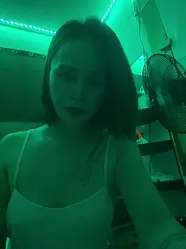 Snapshot of lustfulkatie chatting on 05/12/26, 02:25 lustfulkatie online show from 05/12/26, 02:25