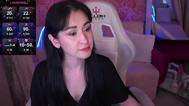 Snapshot of CarolinaaFoxyyy chatting on 03/28/26, 02:38 CarolinaaFoxyyy online show from 03/28/26, 02:38