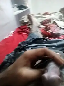 Snapshot of hyderabad_single chatting on 12/17/25, 07:31 hyderabad single online show from 12/17/25, 07:31