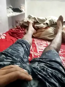 Snapshot of hyderabad_single chatting on 12/22/25, 11:29 hyderabad single online show from 12/22/25, 11:29