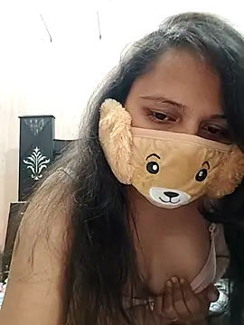 Snapshot of Kamna_Hotty chatting on 11/24/25, 05:34 Kamna Hotty online show from 11/24/25, 05:34