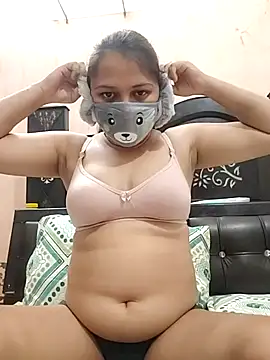 Snapshot of Kamna_Hotty chatting on 11/28/25, 06:21 Kamna Hotty online show from 11/28/25, 06:21